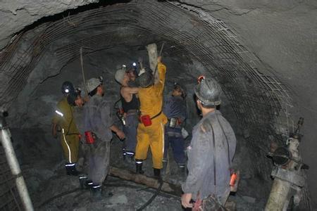 上高工程爆破中的危险因素分析以及应对工程爆破危险的措施